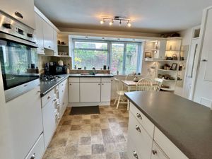 Breakfast Kitchen- click for photo gallery